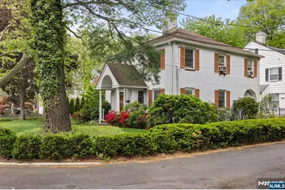 302 Howard Avenue, Fair Lawn, NJ 07410 - Photo 4