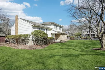 2 Eisenhower Road, Closter, NJ 07624 - Photo 2