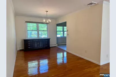 2 Eisenhower Road, Closter, NJ 07624 - Photo 10