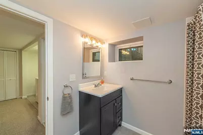 86 Minnehaha Boulevard, Oakland, NJ 07436 - Photo 28