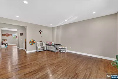 524 Harrison Avenue 3 #3, Lodi, NJ 07644 - Photo 4