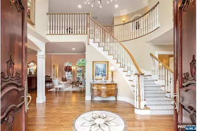 68 Brams Hill Drive, Mahwah, NJ 07430 - Photo 4