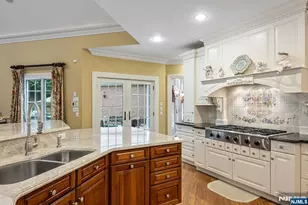 68 Bramshill Dr, Mahwah, NJ 07430 - Photo 14
