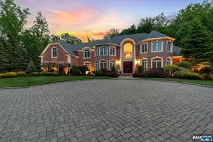 68 Bramshill Dr, Mahwah, NJ 07430 - Photo 1