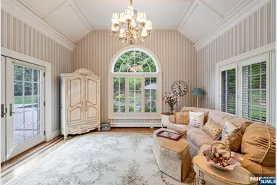 68 Brams Hill Drive, Mahwah, NJ 07430 - Photo 22