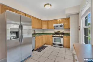 3661 Meadow Ln, North Bergen, NJ 07047 - Photo 18