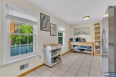 3661 Meadow Lane, North Bergen, NJ 07047 - Photo 24