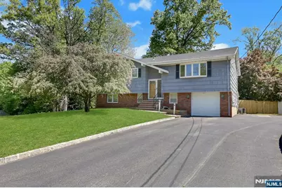 20 Bluehill Road, Norwood, NJ 07648 - Photo 1