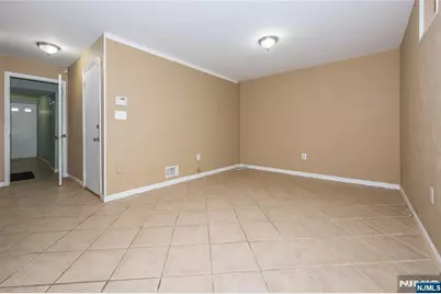 575 Grove Street G6 #G6, Clifton, NJ 07013 - Photo 16