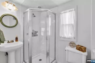 105 Bergen Ave, Waldwick, NJ 07463 - Photo 22