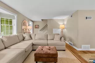 105 Bergen Ave, Waldwick, NJ 07463 - Photo 6
