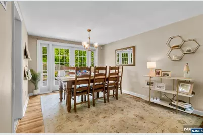 105 Bergen Avenue, Waldwick, NJ 07463 - Photo 14