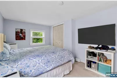 105 Bergen Avenue, Waldwick, NJ 07463 - Photo 26