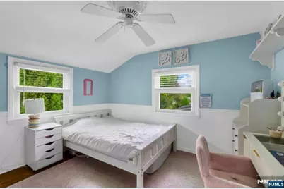 105 Bergen Avenue, Waldwick, NJ 07463 - Photo 24