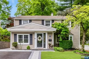 105 Bergen Ave, Waldwick, NJ 07463 - Photo 1