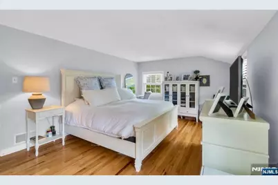 105 Bergen Avenue, Waldwick, NJ 07463 - Photo 28
