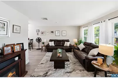12 Willis Drive, Closter, NJ 07624 - Photo 4