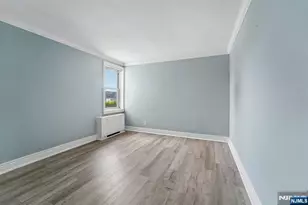 2000 Linwood Ave 4P, Fort Lee, NJ 07024 - Photo 12