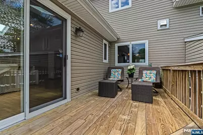670 Swathmore Lane, Paramus, NJ 07652 - Photo 38