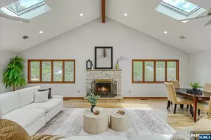 670 Swathmore Ln, Paramus, NJ 07652 - Photo 4