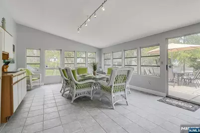 670 Swathmore Lane, Paramus, NJ 07652 - Photo 32