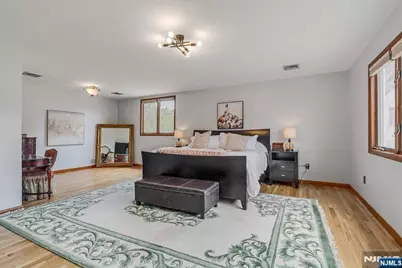 670 Swathmore Lane, Paramus, NJ 07652 - Photo 22