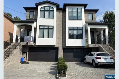 1582 John Street, Fort Lee, NJ 07024 - Photo 2