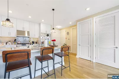 15 Somerset Lane 514 #514, Edgewater, NJ 07020 - Photo 2