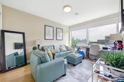 15 Somerset Lane 514 #514, Edgewater, NJ 07020 - Photo 1