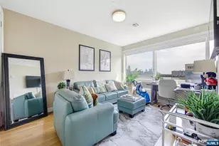 15 Somerset Ln 514, Edgewater, NJ 07020 - Photo 1