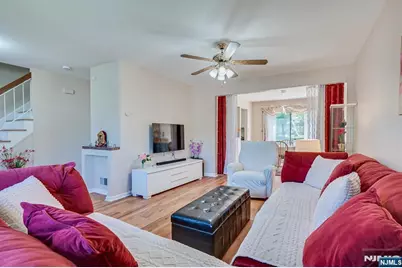 1402 Maplecrest Road 1402 #1402, Edison, NJ 08820 - Photo 14