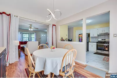 1402 Maplecrest Road 1402 #1402, Edison, NJ 08820 - Photo 18