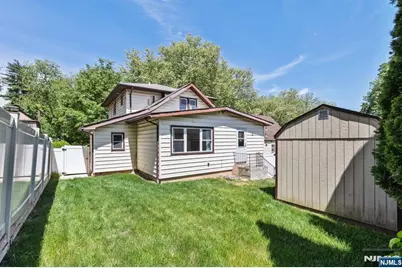 54 Bedford Avenue, Teaneck Township, NJ 07666 - Photo 24