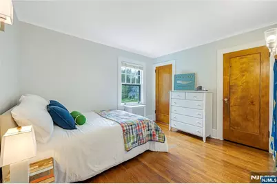 403 Colonial Road, Ridgewood, NJ 07450 - Photo 16