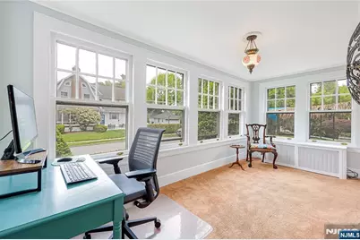 403 Colonial Road, Ridgewood, NJ 07450 - Photo 10