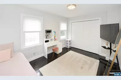 25-14 Berdan Avenue, Fair Lawn, NJ 07410 - Photo 6