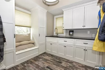 208 Lincoln Avenue, Ridgewood, NJ 07450 - Photo 10