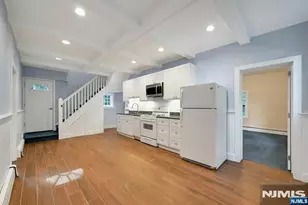 288 Van Dien Ave D, Ridgewood, NJ 07450 - Photo 2