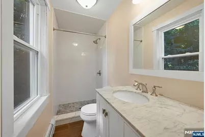 288 Van Dien Avenue D #D, Ridgewood, NJ 07450 - Photo 16