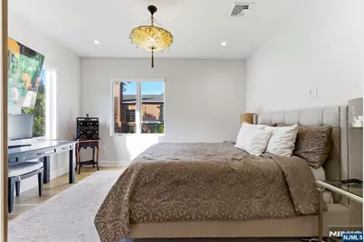 29 Roslyn Avenue, Englewood Cliffs, NJ 07632 - Photo 28