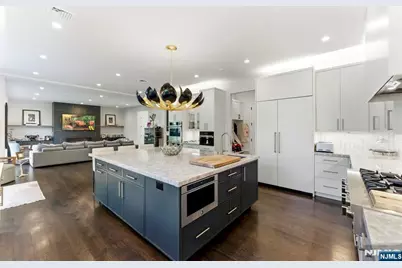 29 Roslyn Avenue, Englewood Cliffs, NJ 07632 - Photo 10