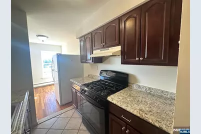 475 Grand Avenue 3E #3E, Palisades Park, NJ 07650 - Photo 8