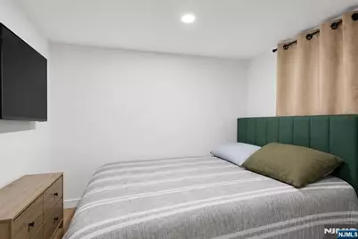 293 Clifton Avenue, Newark, NJ 07104 - Photo 16