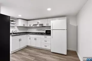 293 Clifton Ave, Newark, NJ 07104 - Photo 14