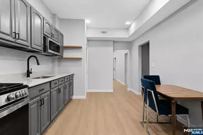 293 Clifton Avenue, Newark, NJ 07104 - Photo 28