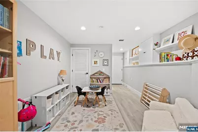 289 Webster Avenue 1A #1a, Jersey City, NJ 07307 - Photo 16