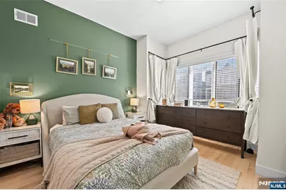 289 Webster Avenue 1A #1a, Jersey City, NJ 07307 - Photo 8