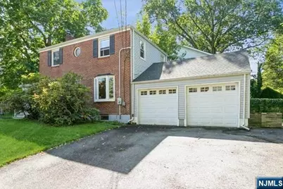 26 Pleasant Avenue, Tenafly, NJ 07670 - Photo 2