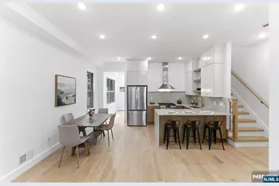 113.5 Oak Street 1 #1, Jersey City, NJ 07304 - Photo 2