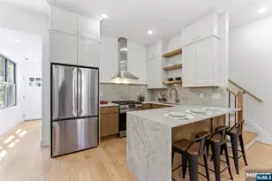 113 5 Oak Street 1, Jersey City, NJ 07304 - Photo 1